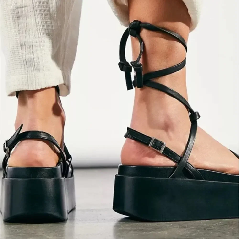 Free People Midnight Mood Black Leather Platform Lace Up Sandals 39 size 9 - Picture 3 of 10